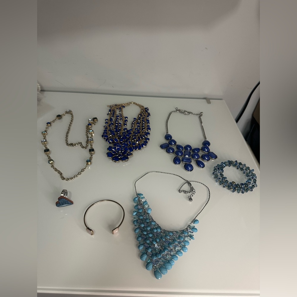 Elegant Blue and Silver Necklace Set ( bundle 2 ) 7* pieces